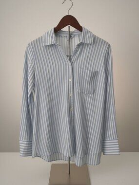Old Navy The Boyfriend Shirt Blue/White Stripe Button‑Down XS